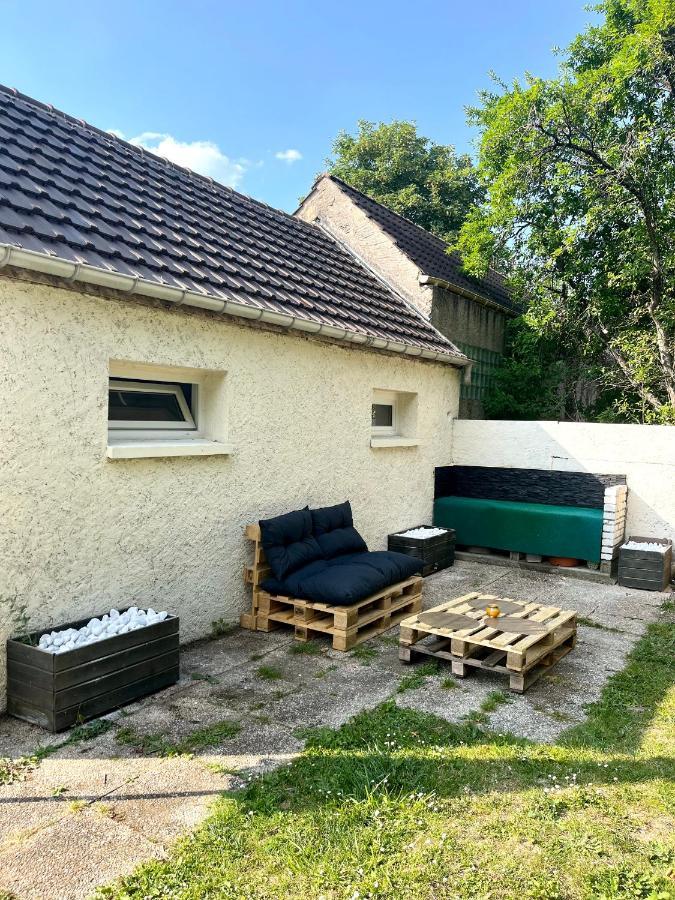 Studio Avec Grand Jardin + Parking Seraincourt Exteriör bild